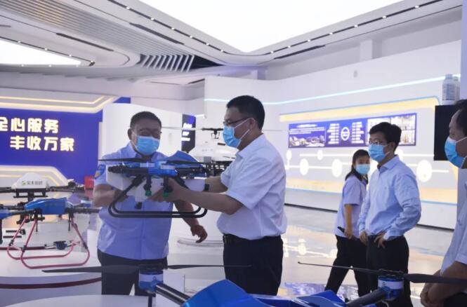 河南省委常委、統(tǒng)戰(zhàn)部部長王東偉一行蒞臨安陽全豐調(diào)研指導(dǎo)